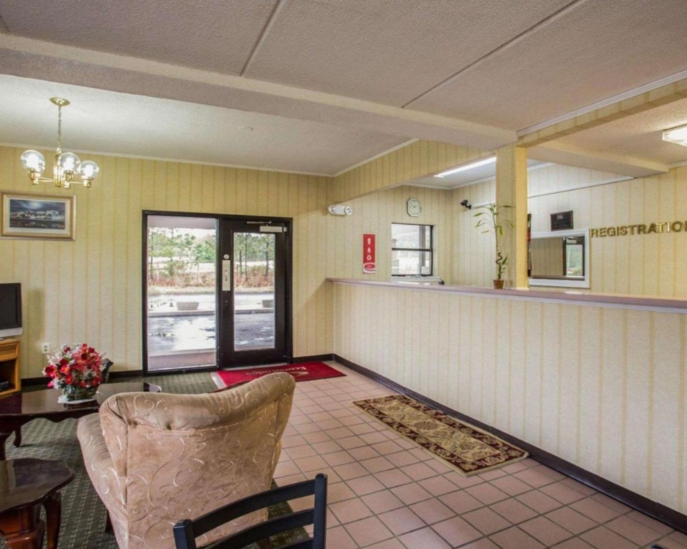 Econo Lodge Inn & Suites Lugoff Image 28